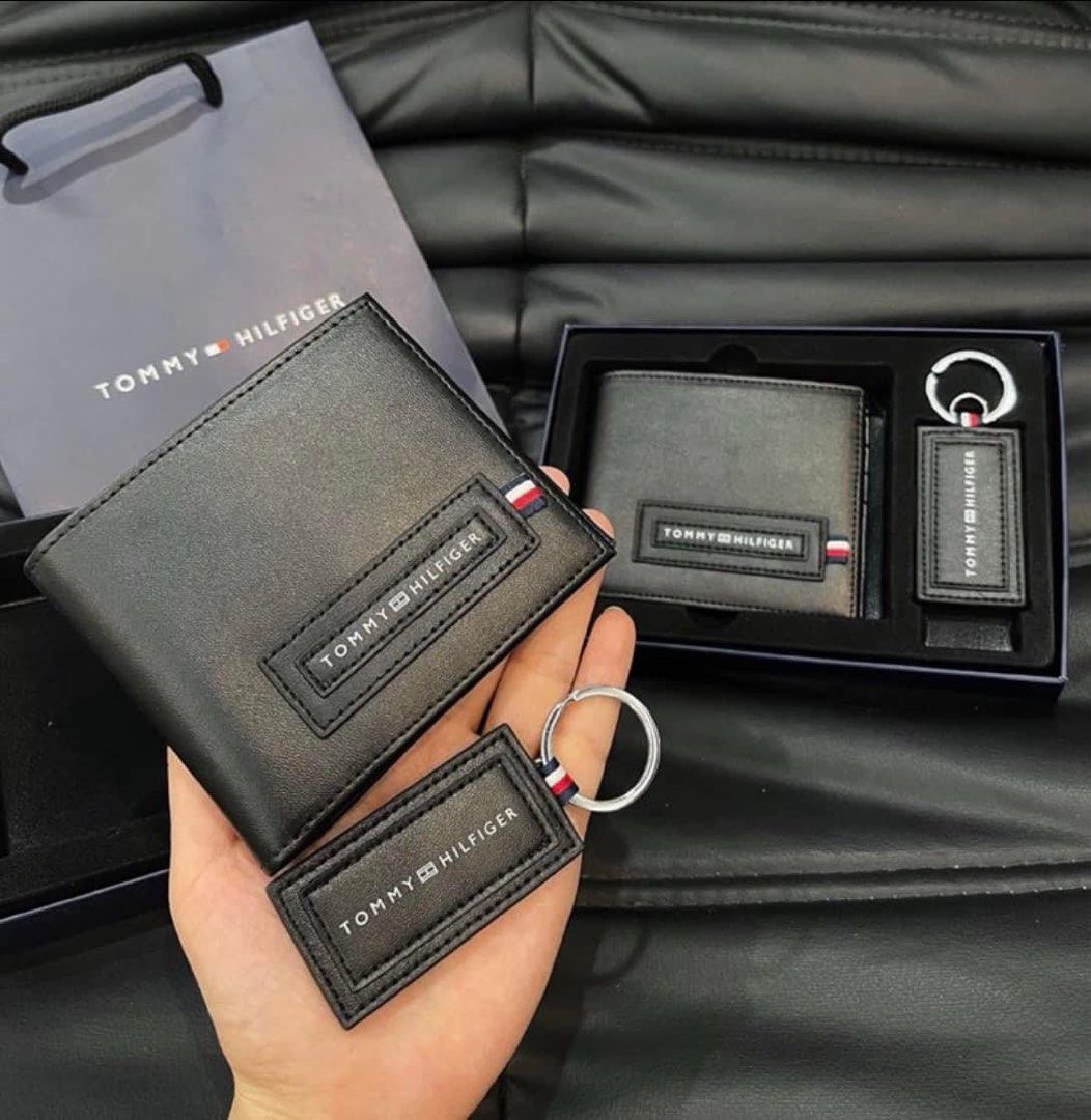 TH Set of Wallet and Keychain
