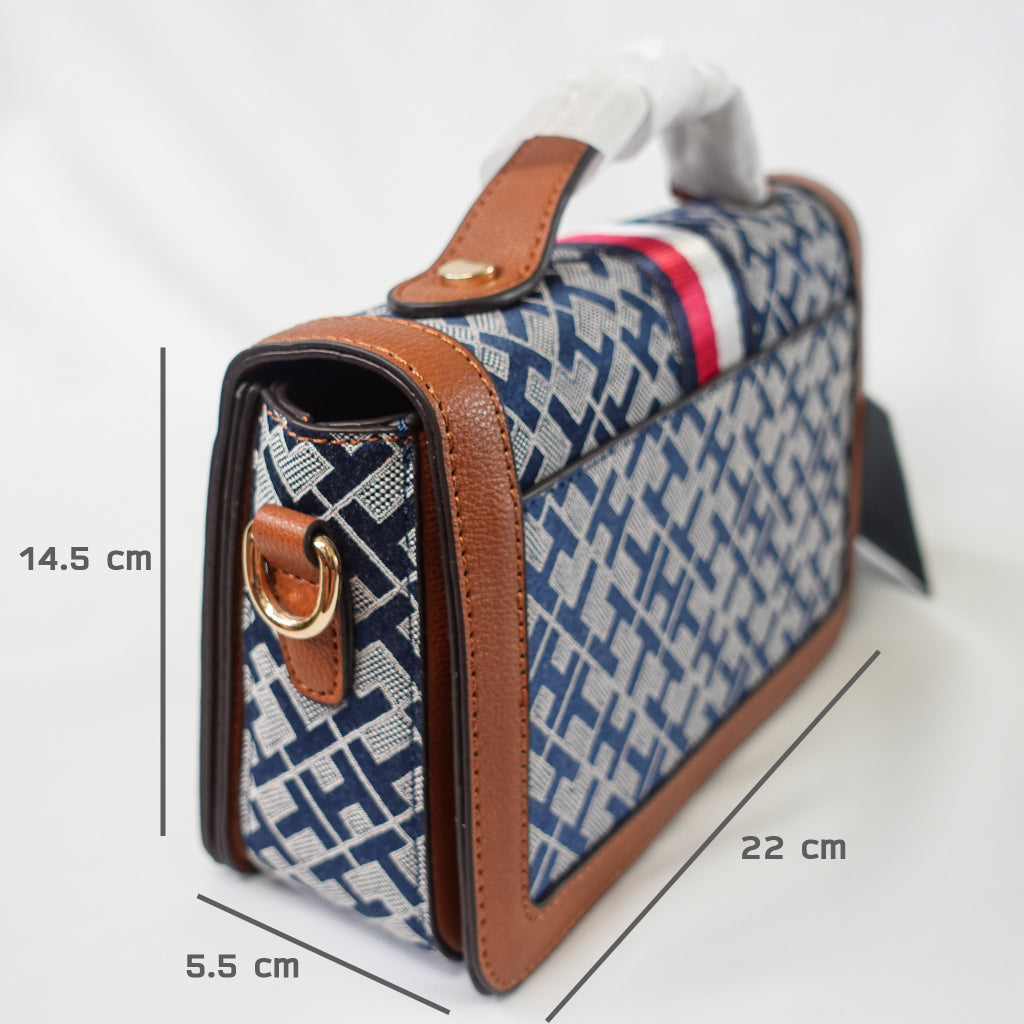 TH Signature Purse