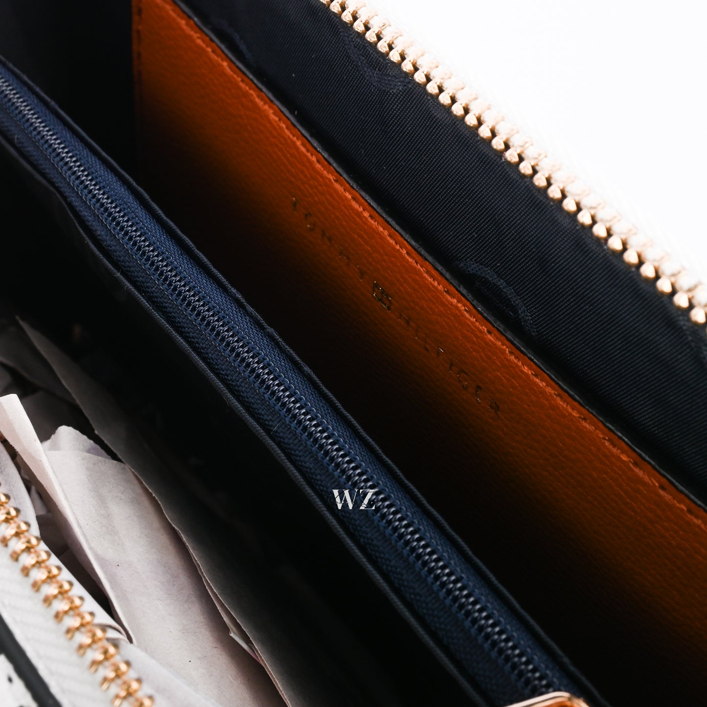 TH Iconic Camera Bag