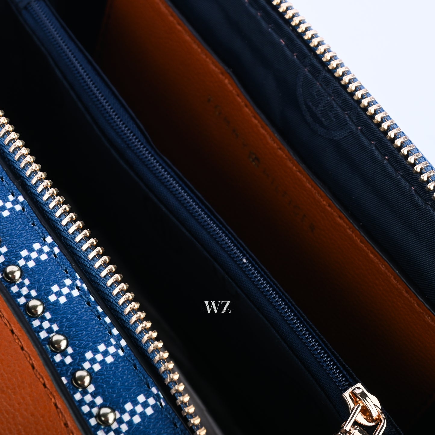 TH Iconic Camera Bag