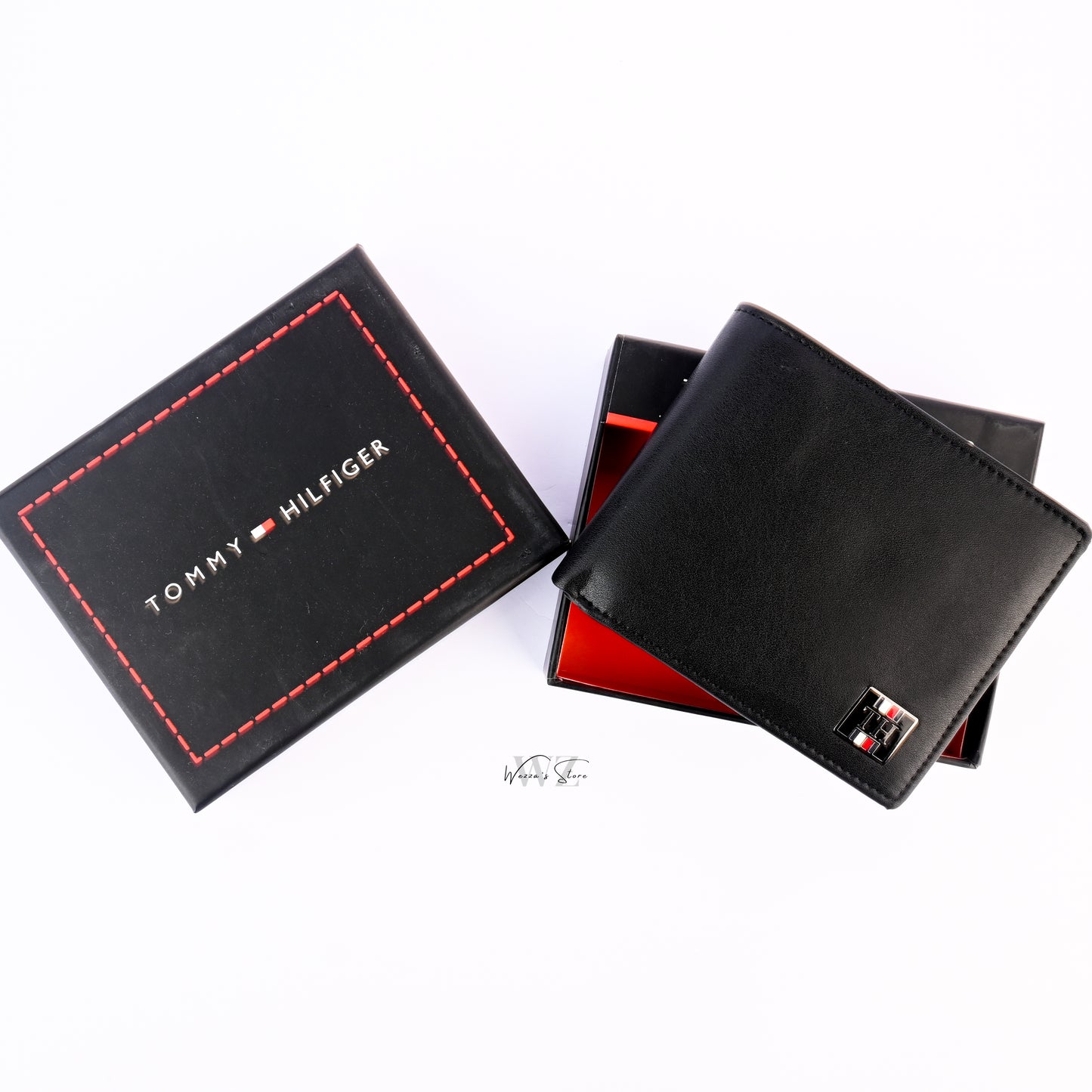 محفظة TH Passcase ثنائية الطي