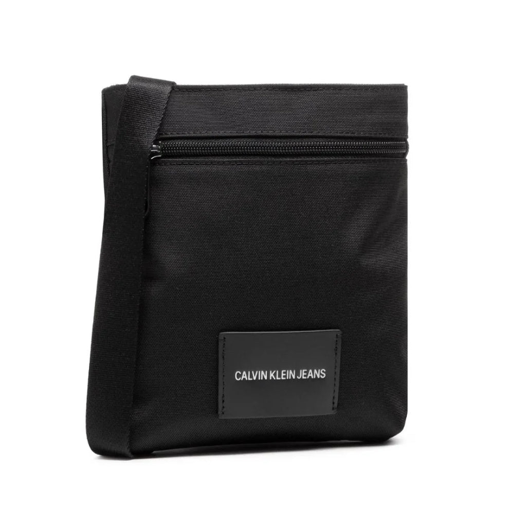 حقيبة كروس من CK Outlet