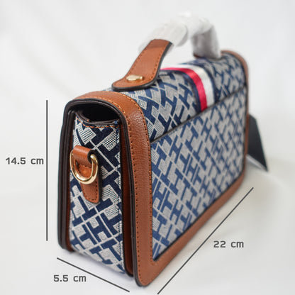 TH Signature Purse