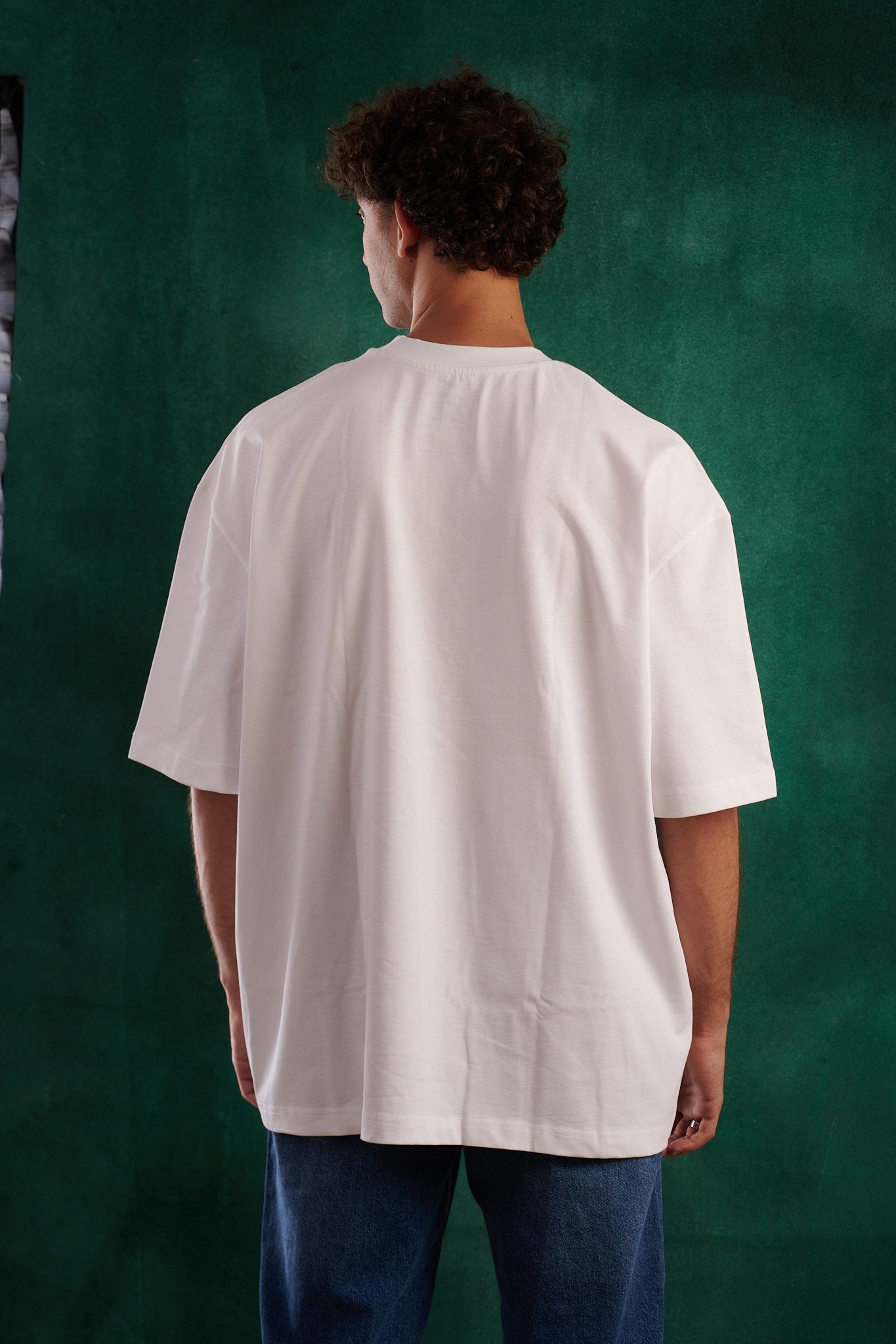 The وزه Bumps Tee